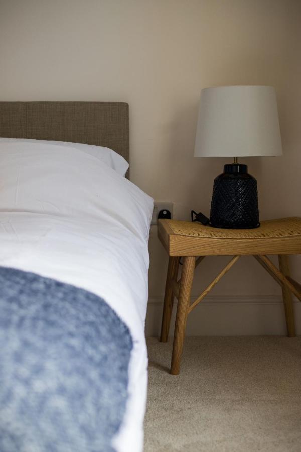 Amazing New 3 Double Bed House In Staple Hill! Lejlighed Bristol Eksteriør billede